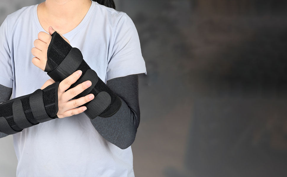productUniqueWristBrace1.jpg
